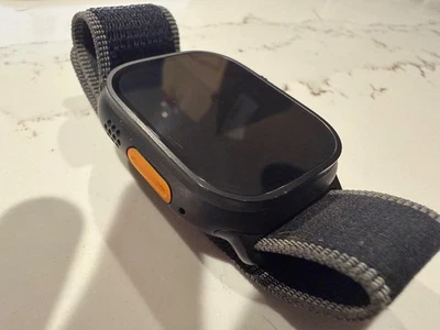 Apple Watch Ultra 3 49mm preto titânio preto trilha loop - Imagem 1 de 4