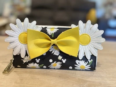 Cartera Loungefly Disney Minnie Mouse Margaritas Orejas Cremallera Alrededor Arco Amarillo Margarita Foto 1 de 4