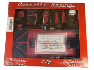 GMP 1:18 Vintage Corvette Racing Transporter & Shop Set Limited Edition 1418/300 - Picture 1 of 9