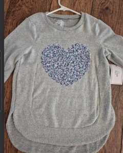 ColorTree Girls Medium Sweater Heart Shaped Sequins Gray 10/12 Long Sleeve NWT - Picture 1 of 5