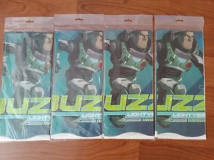 4 CT. BUZZ LIGHTYEAR THE MOVIE TOVAGLIA PLASTICA ~Decorazione Compleanno Festa - Foto 1 di 2