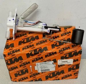 Interruptor de parada de arranque-emergencia KTM OEM mano derecha 390 Duke, 390 RC 93511074000 - Imagen 1 de 1