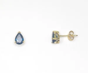 1.5 Carat 7 x 5 mm Pear Shape London Blue Topaz 10kt Yellow Gold Stud Earrings - Picture 1 of 2