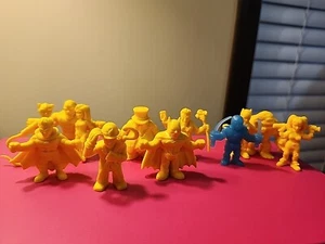 Batman Tiny Mights complete 11/12 figure Yellow set CultureFly minigiures  - Picture 1 of 4