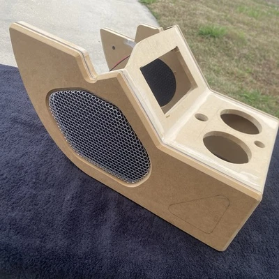 Центральная консоль 73-87 Cheverolet C10 квадратный корпус на заказ - Изображение 1 из 4