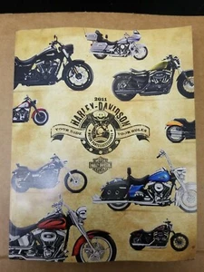 2011 HARLEY DAVIDSON GENUINE MOTOR ACCESSORIES & GENUINE PARTS CATALOG - Picture 1 of 4