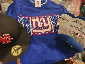 SPORTS CollectionNEW YORK Hat,Baseball Plush Glove,KIDS NYG SWEATER TEE (562) - Picture 1 of 5