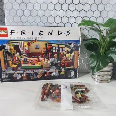 Lego Friends The Televisions Series Pack #4 649R1 Replacement Pieces SEALED - Image 1 of 4