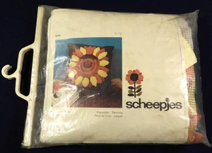 Vtg 1970s New NIP Scheepjes Cross Stitch 16" Pillow KIT 3519 Daisy Sunflower - Picture 1 of 5