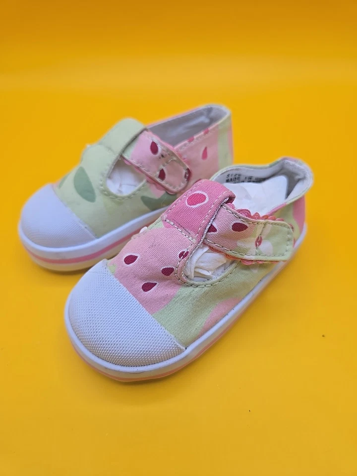 Gymboree Strawberry Fields Shoes 4 RARE HTF Excellent Condition  - Image 1 of 4