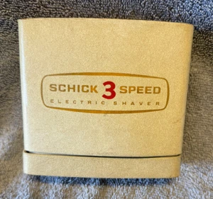 Vintage Schick 3 Speed Electric Shaver with Case - Picture 1 of 6