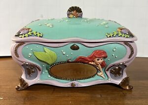 Rare Vintage Little Mermaid-Kiss The Girl Music Box