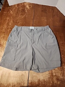 LL Bean Shorts Mens Large Gray Cargo Pocket Regular Fit Stretch Fishing Outdoor - Picture 1 of 7