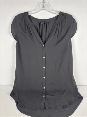 Blusa Forever 21 XXI para mujer sin mangas con botones S negra transparente ligera Foto 1 de 4