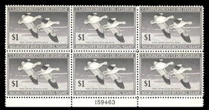 MOMEN: US STAMPS #RW14 DUCK PLATE BLOCK MINT OG NH LOT #77078 - Picture 1 of 2