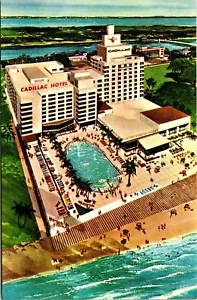 Postal de The Cadillac Hotel vista aérea piscina playa océano Miami Beach Florida - Imagen 1 de 2