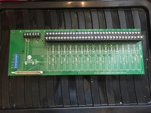 OPTO 22 PB16AH 16 Channel Analogue Mounting Rack - Picture 1 of 4