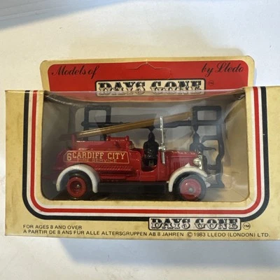 lledo days gone Cardiff City 6 Fire Brigade - Image 1 of 4