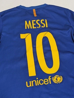 2016-17 Nike FC Barcelona #10 Leo Messi Size Large 12-13YRS Home Soccer Jersey  - image 1 of 4