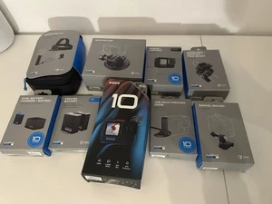 GoPro HERO 10 black plus viel Originalzubehör in sehr gutem Zustand mit OVP - Bild 1 von 8