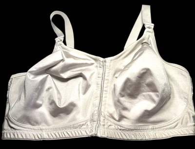 Playtex Bra Women 42DDD White 18 Hour Wireless Front Closure Full Coverage - Image 1 of 4