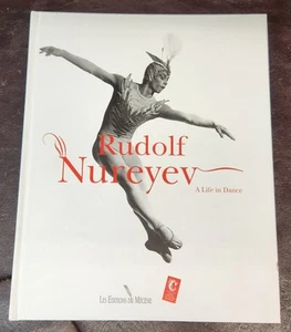 Rudolf Nureyev - A Life In Dance; Costumes And Photographs, HC/G+ - Bild 1 von 8