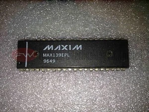 Maxim MAX139EPL 3 1/2 Digit A/D Converter PDIP40 x 1PC - Picture 1 of 1