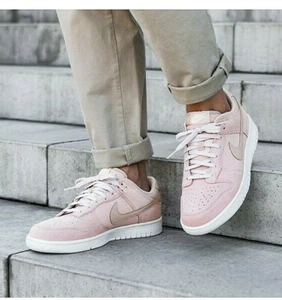 904234 603 NIKE Dunk Low Silt Red/Summit White Suede Leather UK8 EU42.5 - Picture 1 of 8