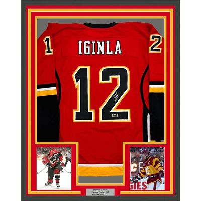Framed Facsimile Autographed Jarome Iginla 35x39 Calgary Red Reprint Jersey Foto 1 de 2