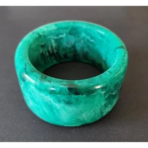 Vintage 1950er Jahre marmoriertes grünes klobiges Plexiglas Armband 2,5" Öffnung - Bild 1 von 9