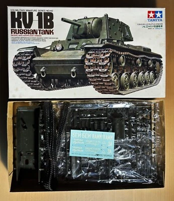TAMIYA 35142 - KV-1B RUSSIAN TANK + TURRETT RESIN UPGRADE SET - 1/35 PLASTIC KIT - Immagine 1 di 3