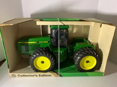 Vintage Ertl John Deere 8760 Tractor 4-Wheel Drive Dual Tires Collector Edition - Image 1 of 4