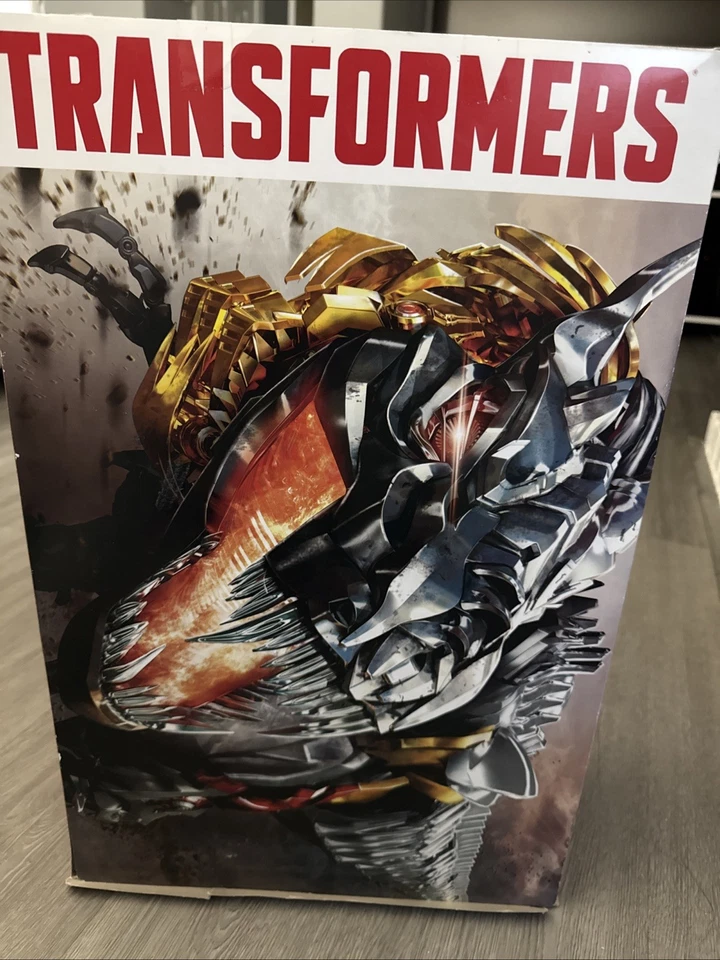 Auténticos objetos de colección Transformer para adultos Foto 1 de 4