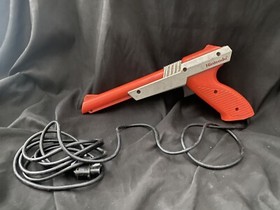 Pistola de caza de patos Zapper 1985 Nintendo NES aut&eacute;ntica NES-005 OEM