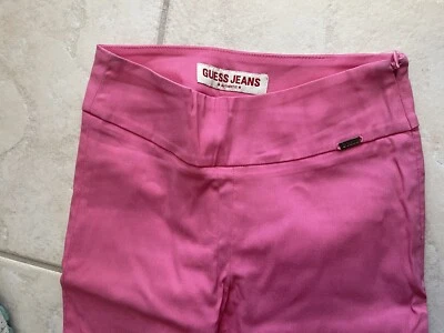 GUESS STRETCH BARBIE PINK ALGODÓN SEXY TIRO BAJO LINDO VERANO CÓMODO CAPRI PANTALONES 24 Foto 1 de 4