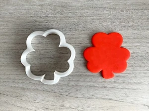 Mini pendiente de arcilla con forma de trébol cortador de galletas fondant formas geométricas - Imagen 1 de 1