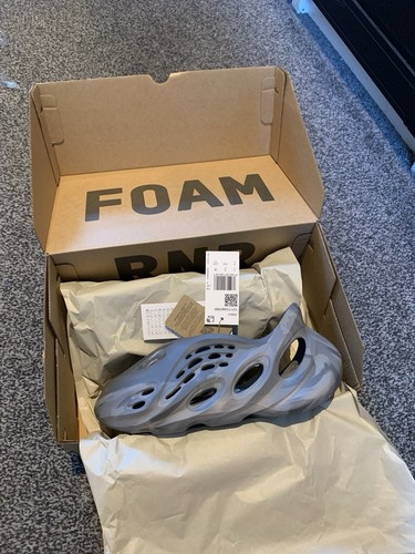 Adidas Yeezy Foam Runner RNR MX Granite taglia UK5 US5 nuove autentiche ?