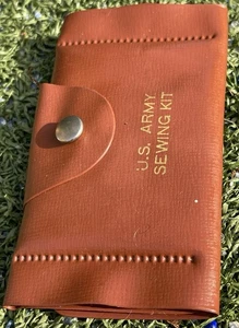 Vintage U.S. Army Sewing Kit Brown Vinyl Case Complete Excellent Condition - Picture 1 of 3