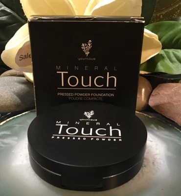 Base en polvo prensada Younique Touch descontinuada tafetán 8,9 g / 0,31 oz - Nueva Foto 1 de 4