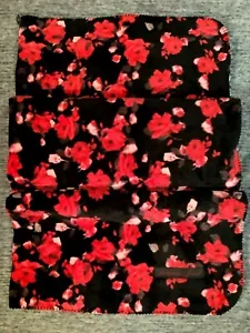 Victoria's Secret Floral Sherpa Plush Blanket Throw Black Red Roses 50 x 60 NWT - Picture 1 of 12