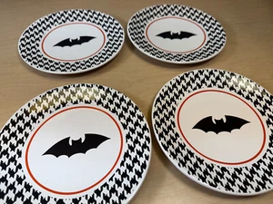 Set of 4 Living Quarters 6.5" Halloween Plate Black BATS - Picture 1 of 14