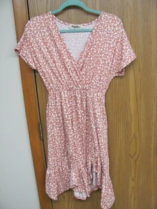 Haptic Rose & White Floral Cap Sleeve Elastic Waist V-Neck Dress Size Small - Picture 1 of 3