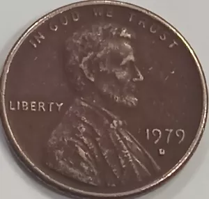 1979 D LINCOLN PENNY, PARTIALLY FILLED MINT, BURGUNDY/RED, FLOATING ROOF ERROR - Picture 1 of 9