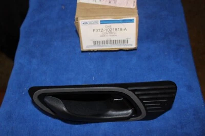 NOS 1993 1994 1995 1996 1997 1998 1999 2000 FORD RANGER RH INSIDE DOOR HANDLE - Image 1 of 4
