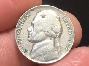 1939-D Denver Mint Jefferson Nickel - Picture 1 of 18