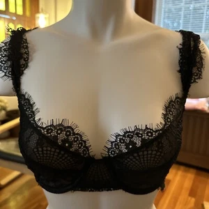 BlueBella Bra 32 D Black Lace Unlined Underwire Feminine Intimates Lingerie - Picture 1 of 7