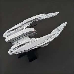 Compatible Cylon Raider MK II Fighter 670 with Stand Building Toys - Picture 1 of 3