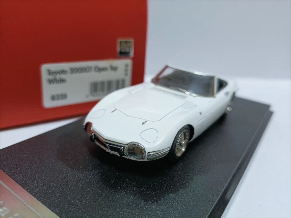 Coche deportivo HPI 1 43 Toyota 007 edición película dos puertas techo abierto modelo 2000GT Foto 1 de 4