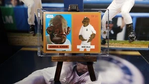 2023 Topps Throwback Thursday Admiral Ackbar Bronze card#112 serial#08/10 - Picture 1 of 2