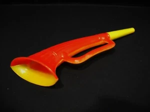 1 Vintage 1960´s Bugle trompet plastic toy made by JATO in Portugal 5 - Picture 1 of 6